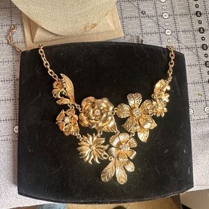 Vintage Gold Flower Statement Necklace Rhinestones Chunky Lightweight